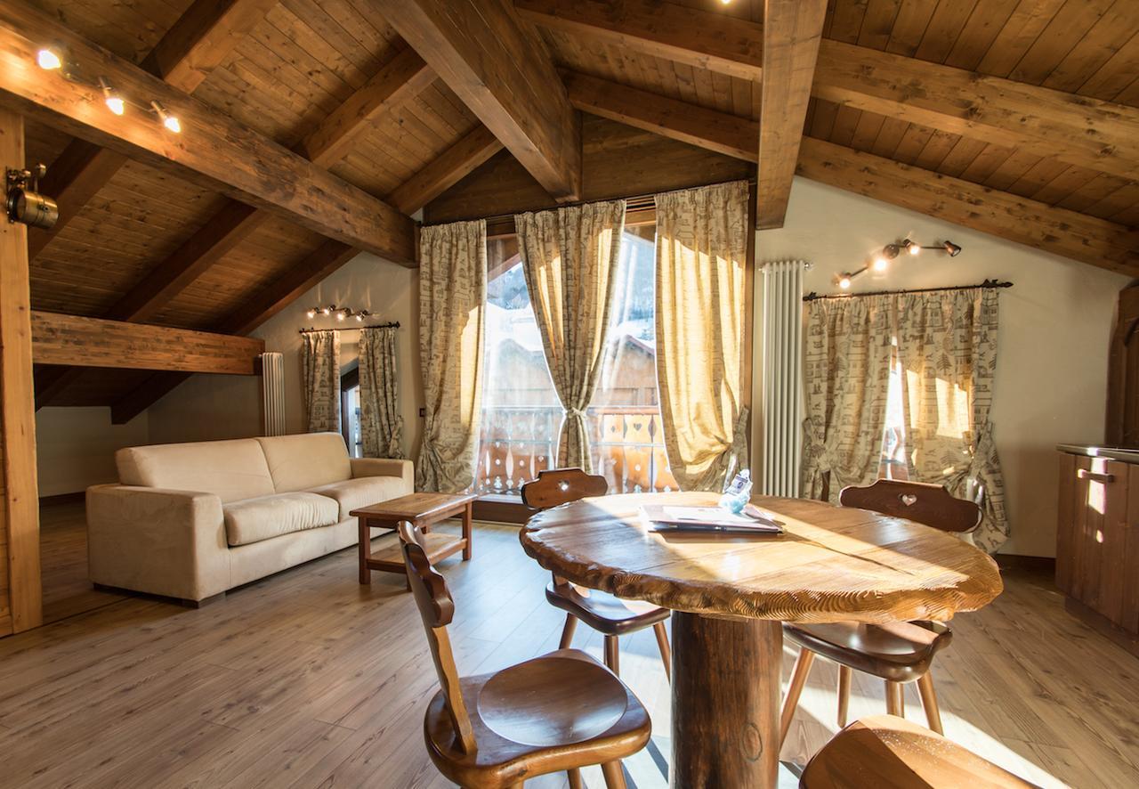 Limone Palace Aparthotel Limone Piemonte Exterior photo