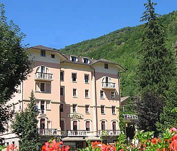 Limone Palace Aparthotel Limone Piemonte Exterior photo
