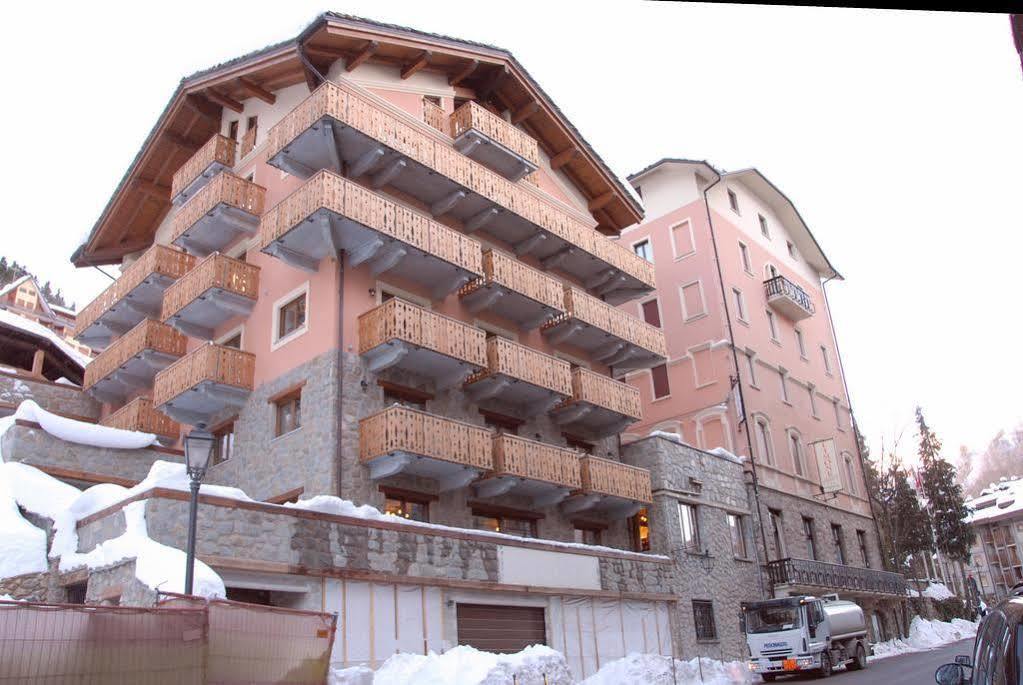 Limone Palace Aparthotel Limone Piemonte Exterior photo